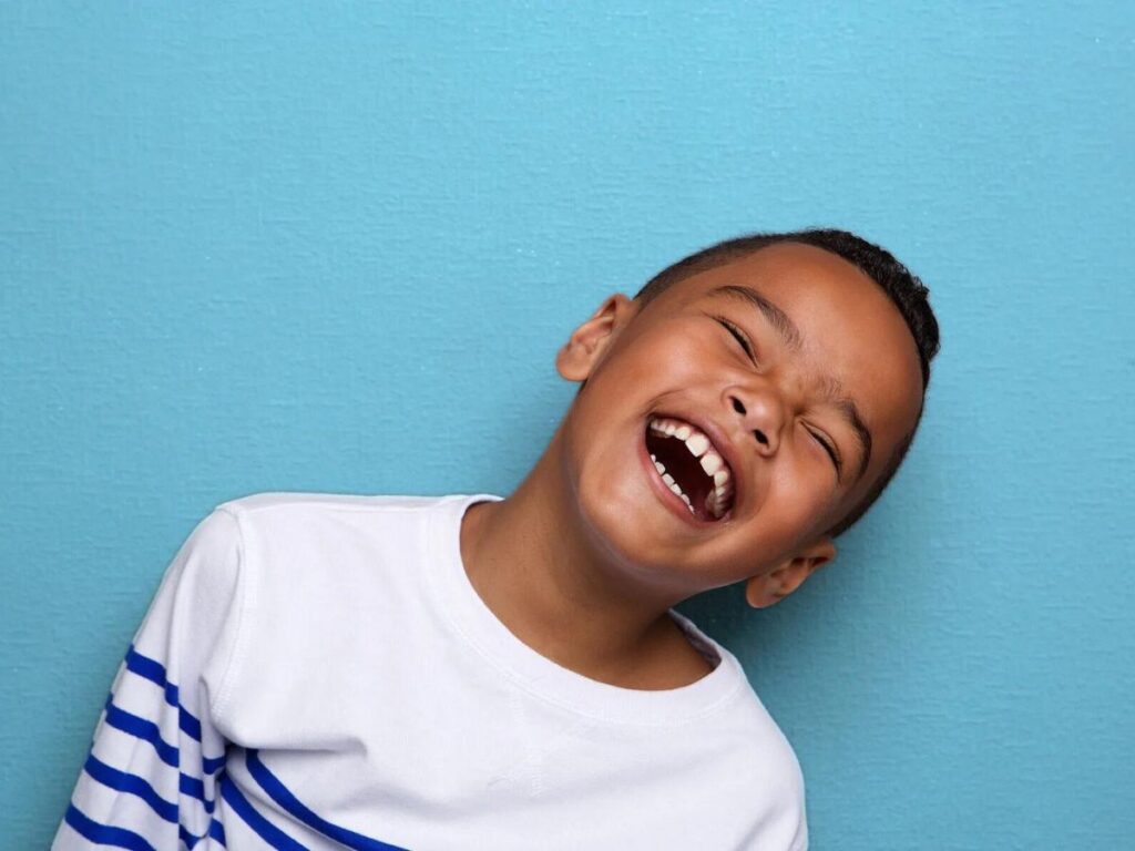 kid laughs and learns the signs you need braces